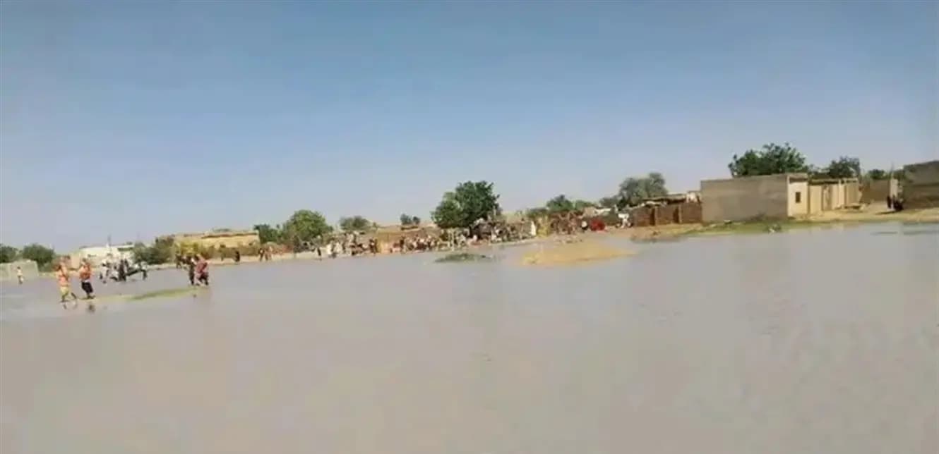 " في كارثة مأساوية".. فيضان يهدد مدنًا بالغرق