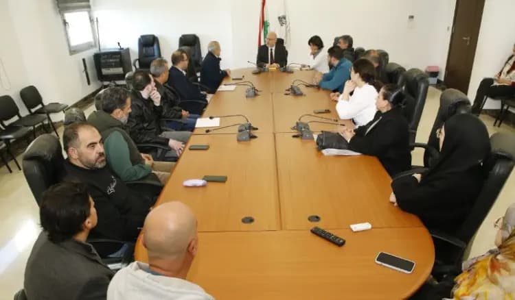 الأبيض: إعادة المرافق الصحية المتضررة إلى العمل أولوية الوزارة