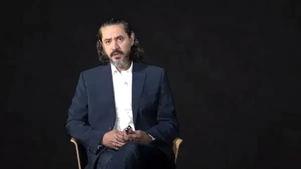 "كتابان لمصر والإمارات".. القضاء يوقف القرضاوي