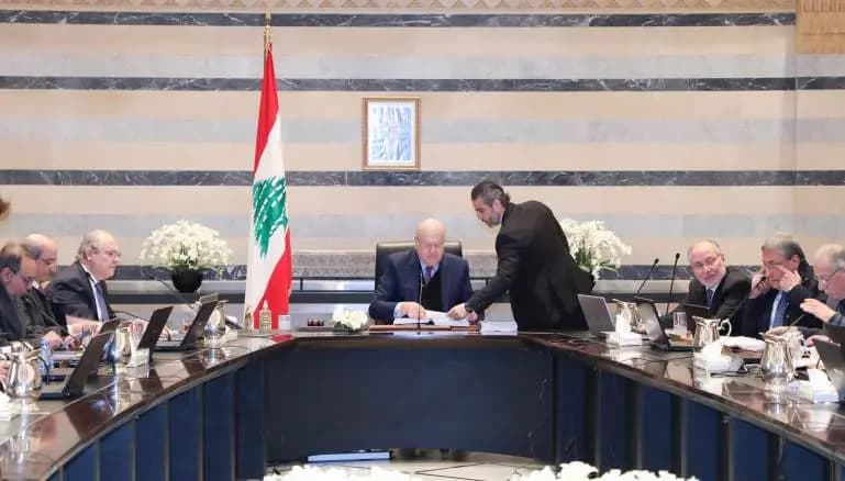 الحكومة تؤجل البت بالدولار الجمركي والمساعدات الاجتماعية والكهرباء