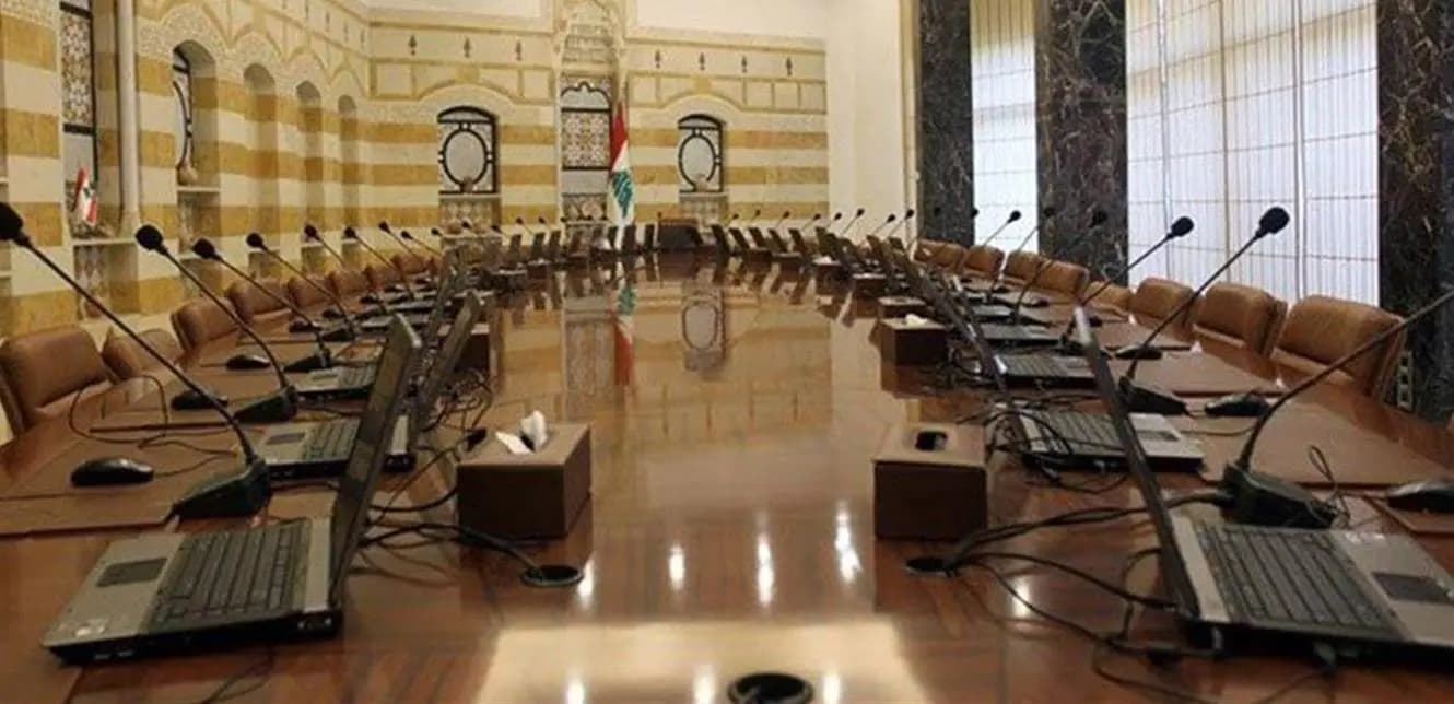 بين استشارات التكليف والتأليف