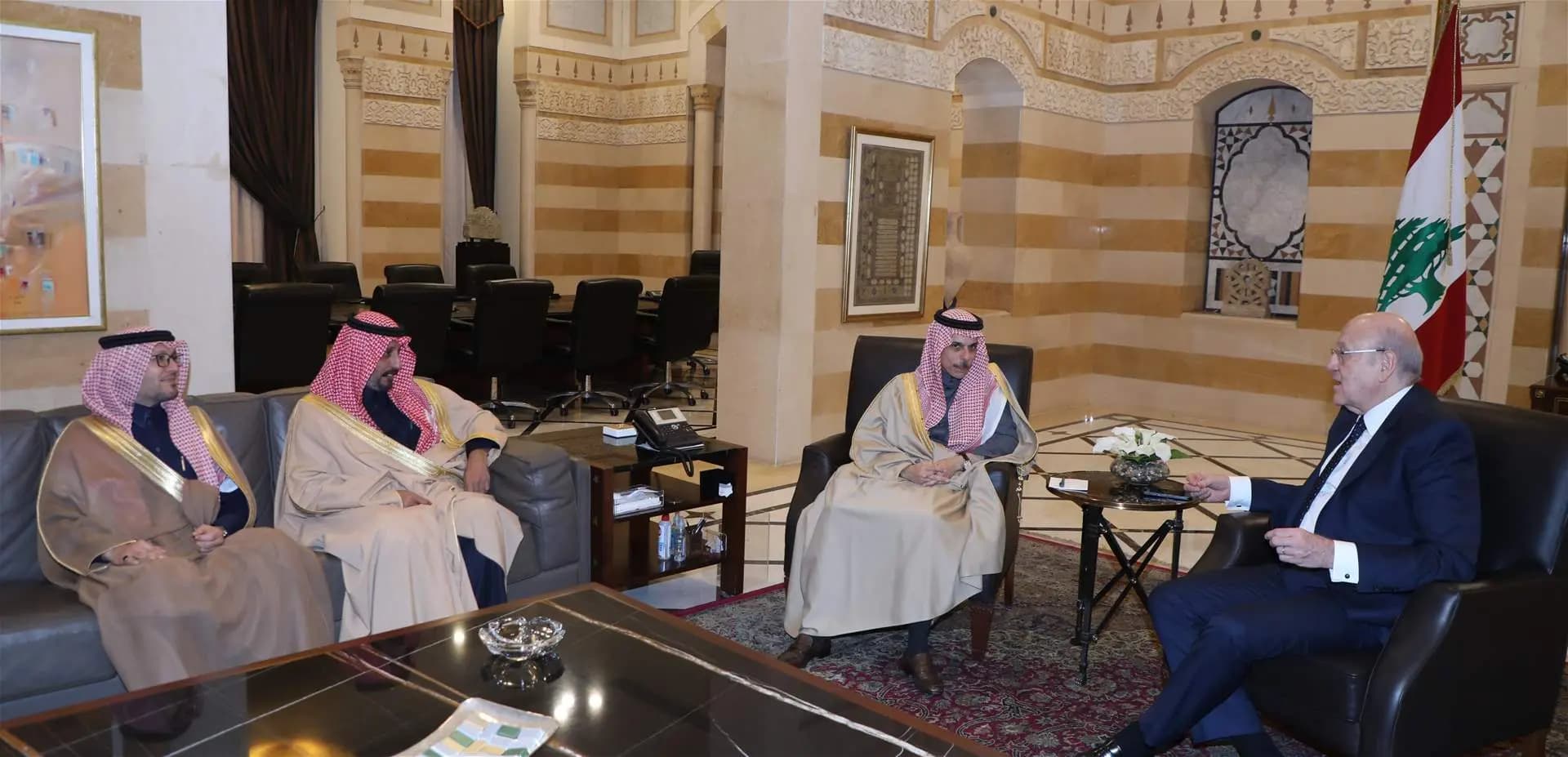 "نتطلع إلى احتضان المملكة".. ميقاتي يستقبل بن فرحان
