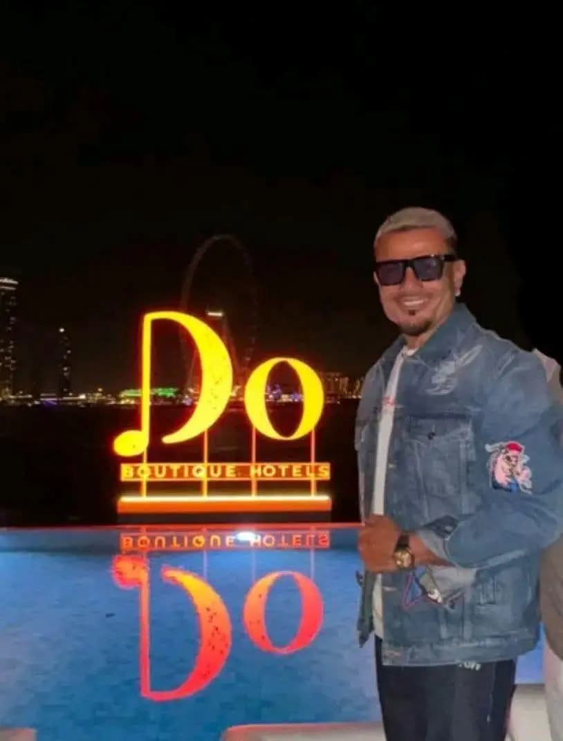 "تعمل بالذكاء الاصطناعي".. عمرو دياب يطلق أول سلسلة فنادق
