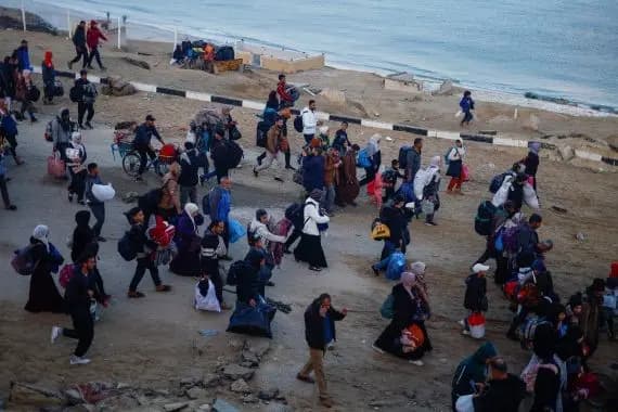 النازحون يعودون إلى شمال قطاع غزة