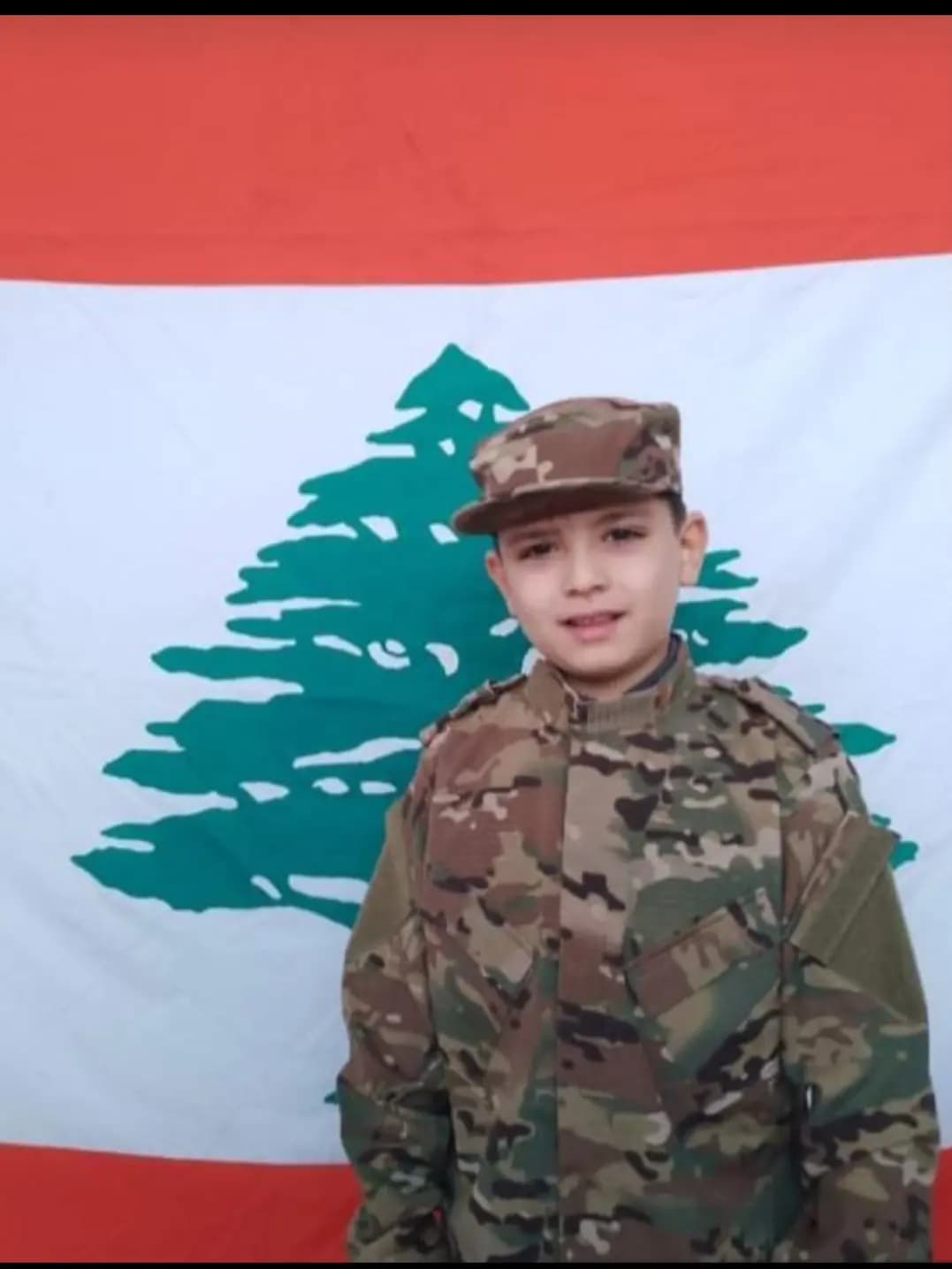 "متأثرًا بجراحه".. طفل يفارق الحياة بشظايا قنبـ.ـلة