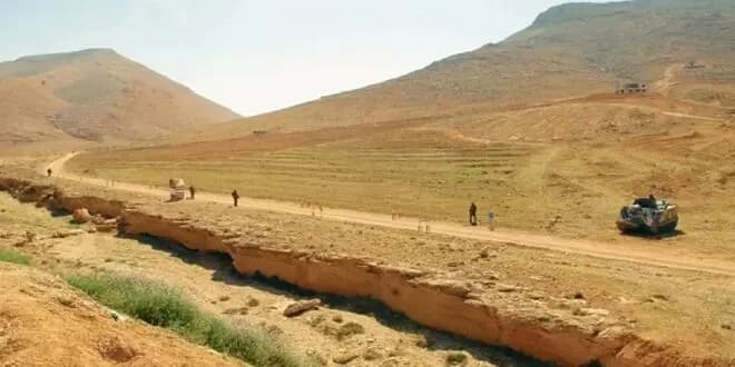 بلدة جرماش الحدودية تتعرض لهجوم صاروخي