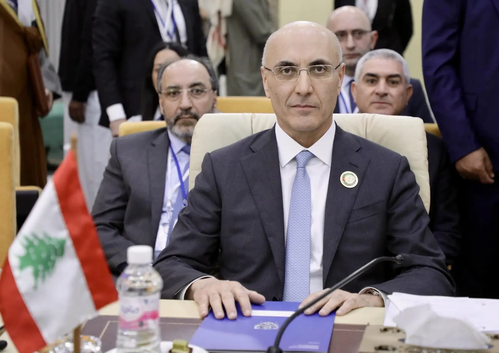 حجار يناقش الأوضاع العامة مع عثمان