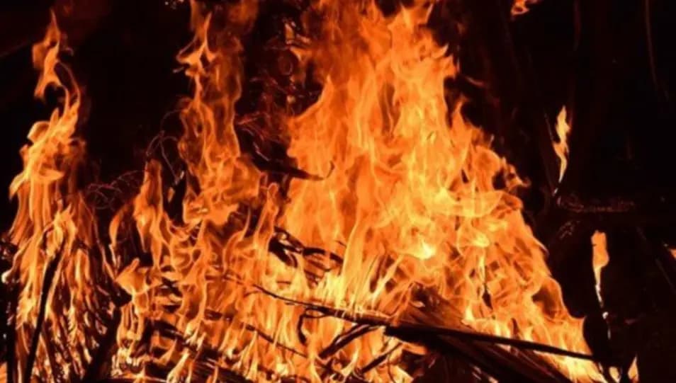 حريق في عزقي ـ الضنية والدفاع المدني يتحرك