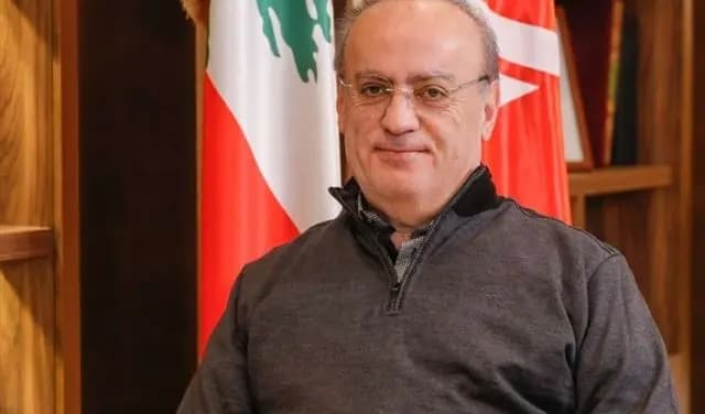 وهّاب: وليد بيك اسمح لي!
