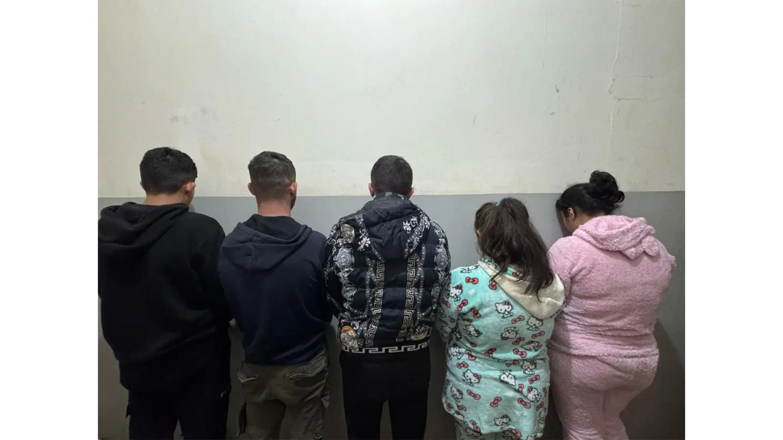 عصابة سرقة على أوتوستراد المطار.. والأمن بالمرصاد