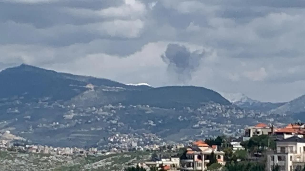 ردٌّ إسرائيلي عنيف.. غارات جوية تستهدف جنوب لبنان