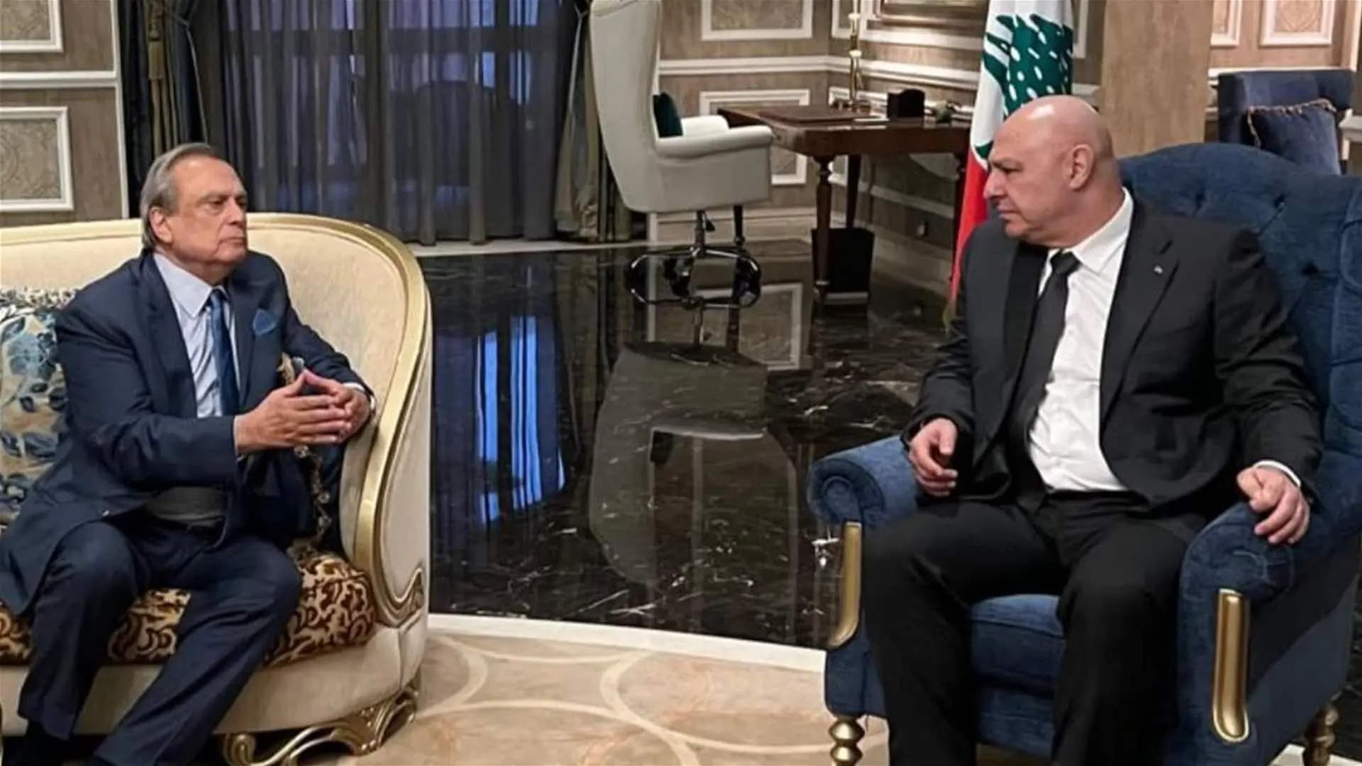 "المفاوضات مع صندوق قطر".. بين حبيب وعون
