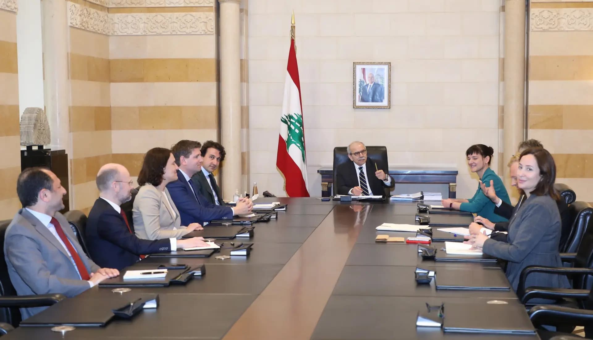 سلام يستقبل وفدًا من البرلمان الهولندي.. وهذا ما جرى بحثه