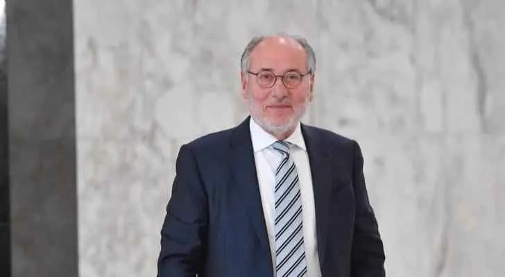 الحلبي يترأّس إجتماعًا إداريًا تربويًا لبحث إنطلاقة العام الدراسي
