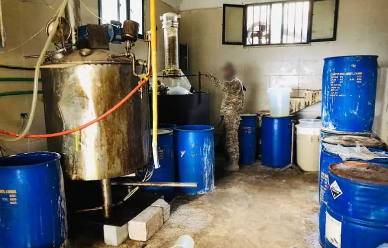 في الهرمل.. دهم معمل لتصنيع حبوب الكبتاغون