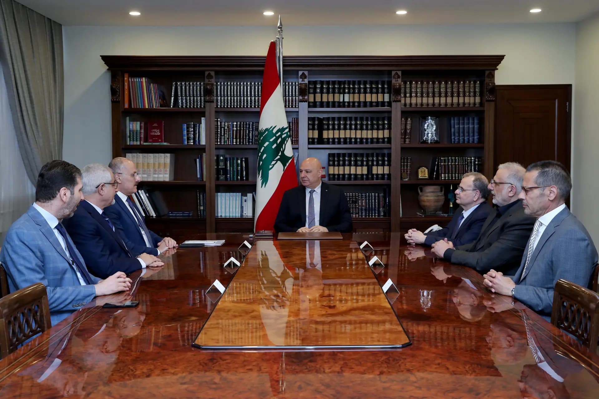 عون: كرامة المواطن تتحقّق بتأمين متطلباته