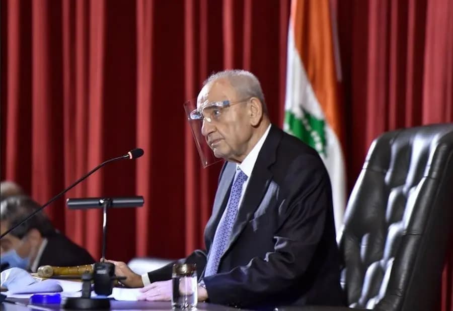 بري التقى أمام نقابة الصحافة: لن أقبل بتأجيل الانتخابات وما يجمع السعودية مع ايران اكبر بكثير مما يفرقهما هوكشتاين في لبنان خلال اسبوع ومن المفترض ان يستأنف التفاوض لترسيم الحدود البحرية