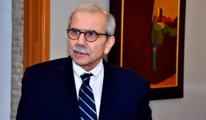 "أميرة التاريخ" تفتح أبوابها لمعرض الكتاب.. وسلام: نحن قادرون