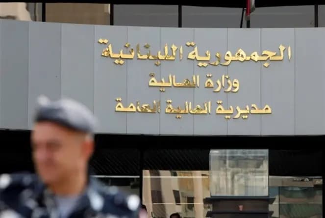 جابر يتجاوب مع موظفي "المالية"