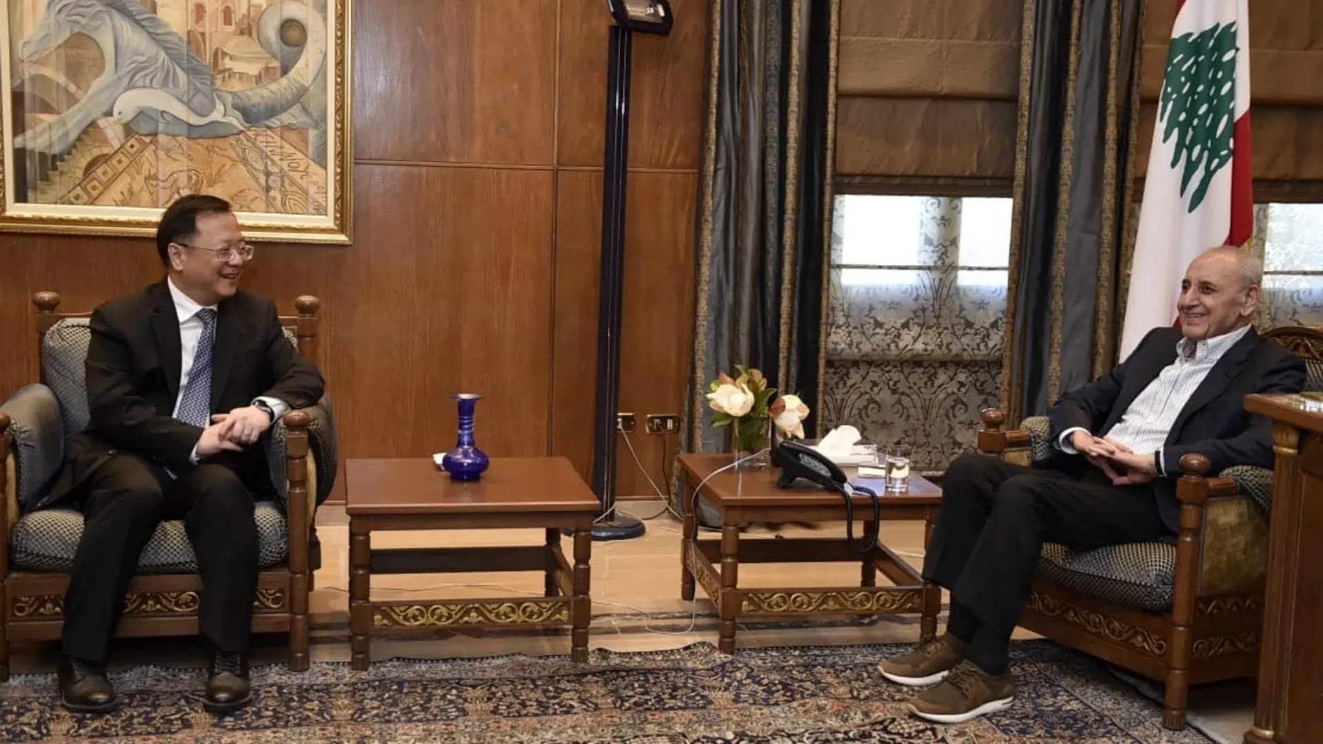 بري يودّع السفير الصيني