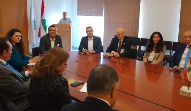 هاني يلتقي وفدًا من الجمعية المصرية - اللبنانية لرجال الأعمال.. إليكم التفاصيل