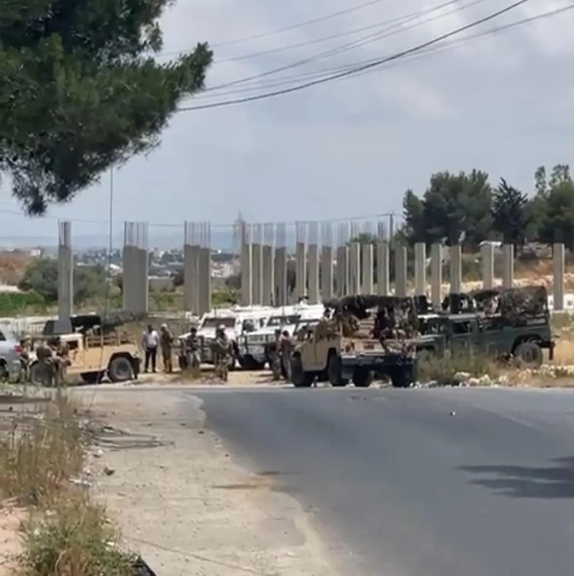 إشكال في صديقين مع دورية لليونيفيل!