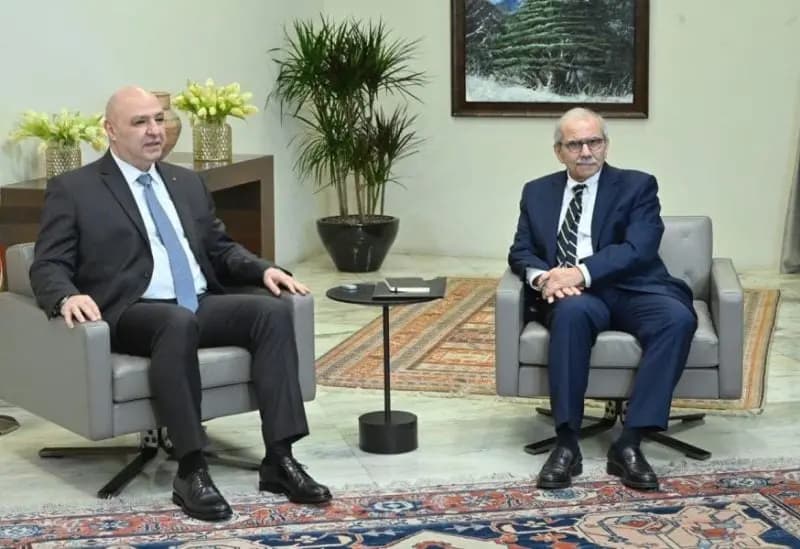 عون وسلام يوقعان هذين القانونين