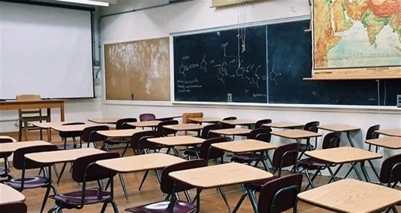تحسبًا لأي طارئ.. مدارس الجنوب والضاحية تقفل أبوابها