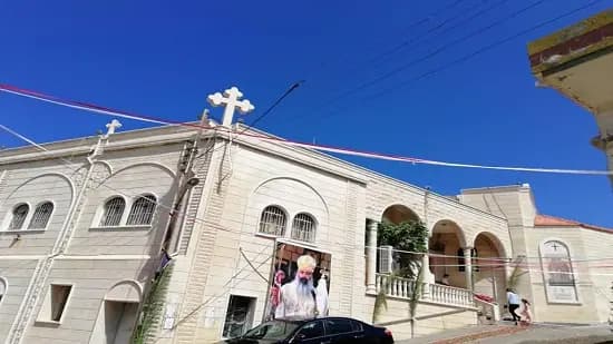 مطرانية اللاذقية تنفي استهداف كنيسة مار تقلا