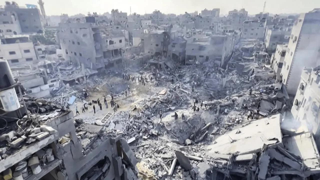 قصف إسرائيلي يصيب طاقم قناة "الحدث" في غزة