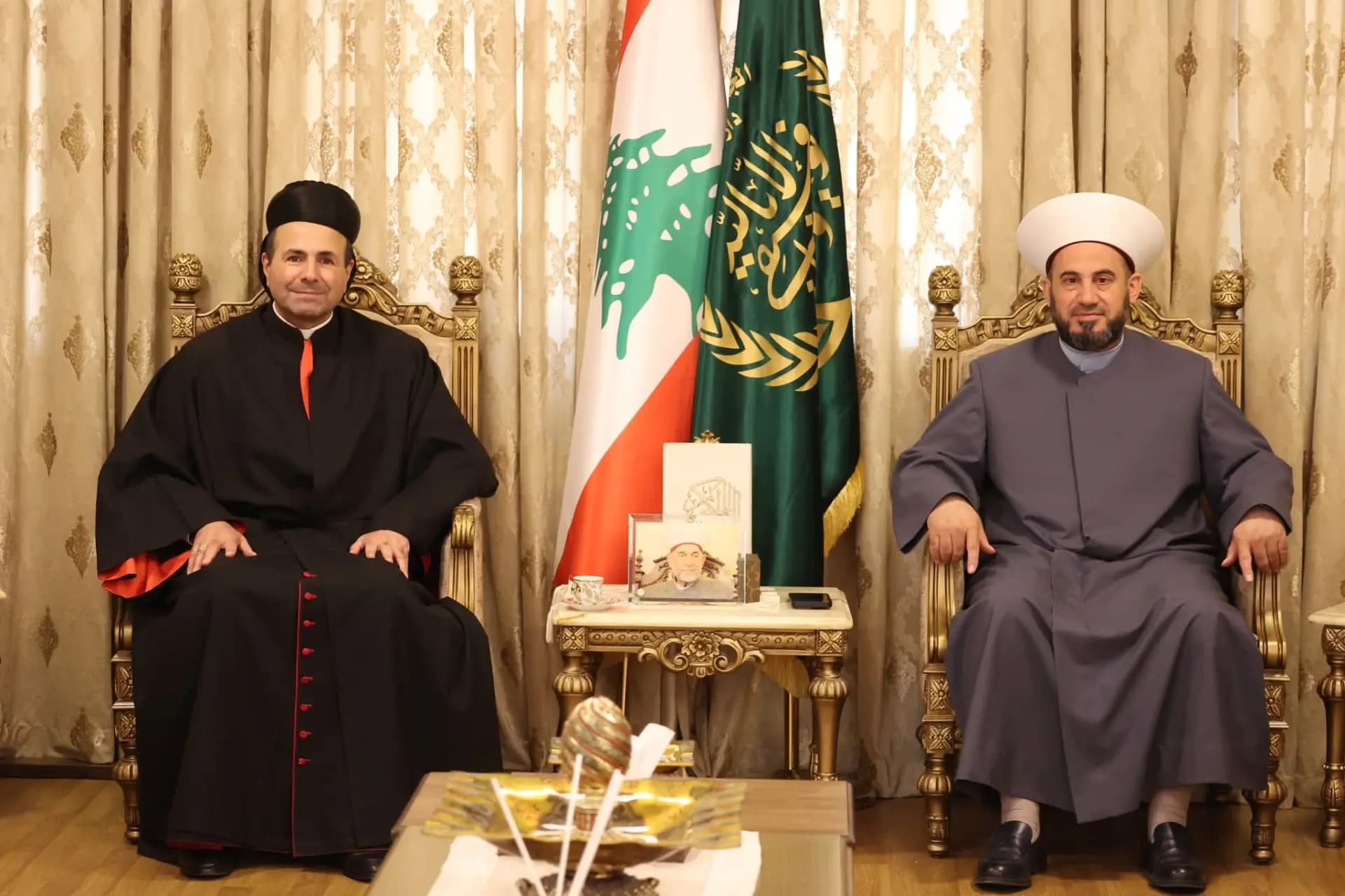 معوّض يزور الغزاوي: وحدة الموقف وتعزيز التلاقي