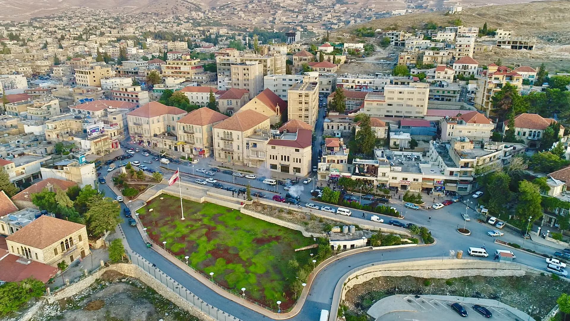 تهديد إسرائيلي لمركز حكومي في بعلبك!