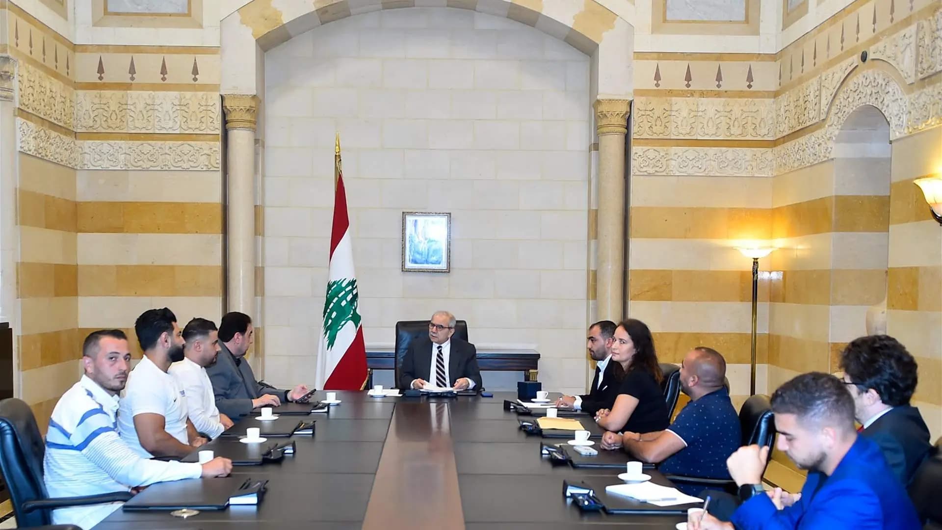 نواف سلام يلتقي المتعاقدين ويعزز دعم عكار بالقضايا الملحّة