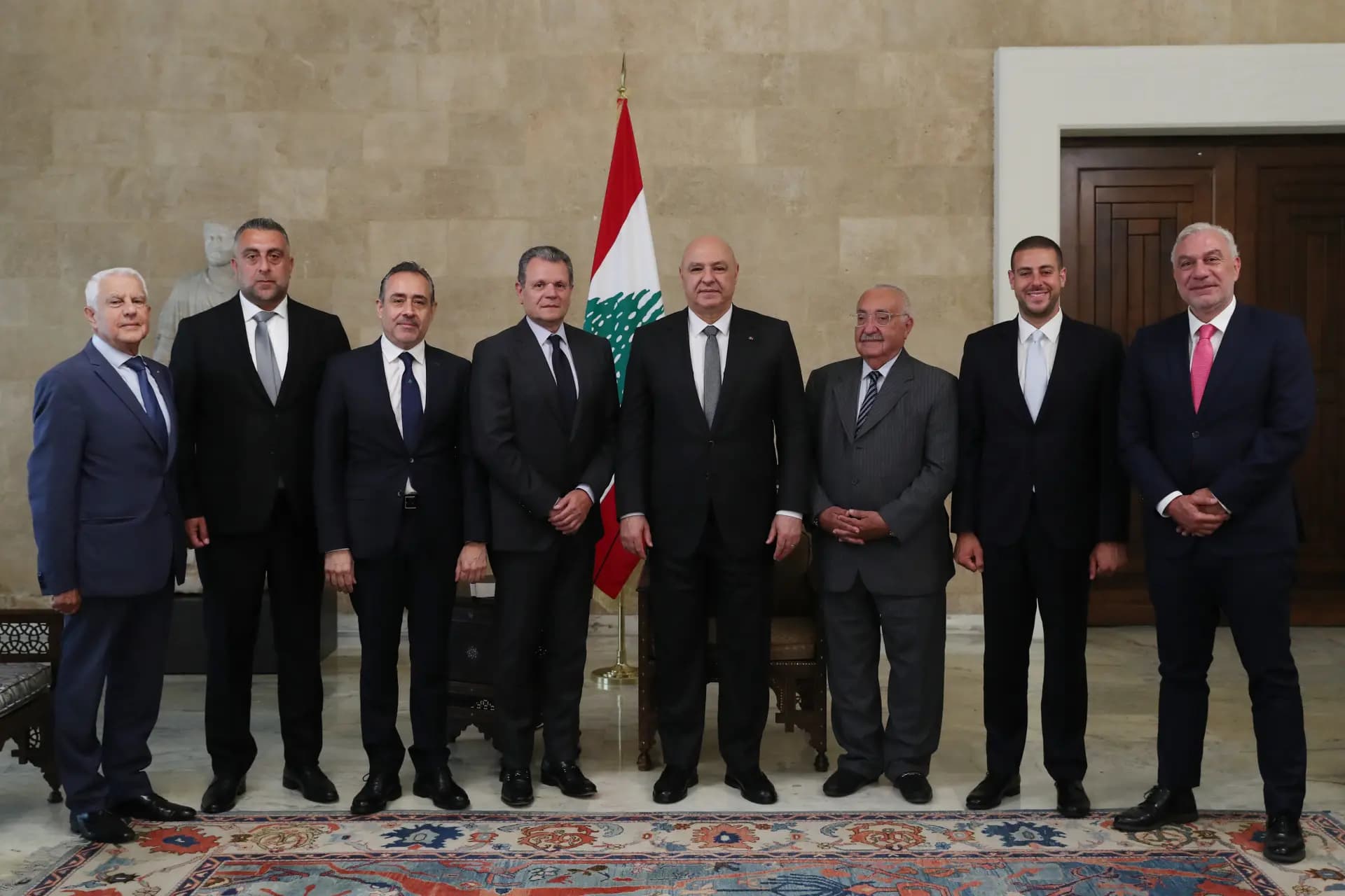 عون: اتصالات لإحياء التنقيب عن النفط