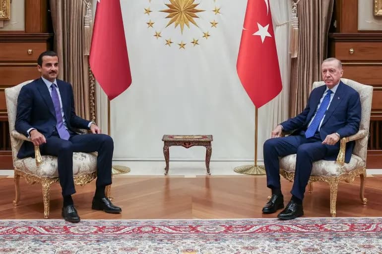 المستجدات الإقليمية بين أمير قطر وأردوغان