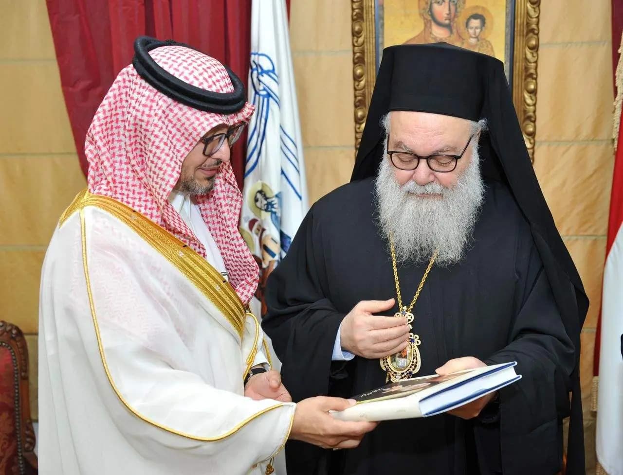 تطورات الساحة اللبنانية.. بين بخاري والبطريرك اليازجي