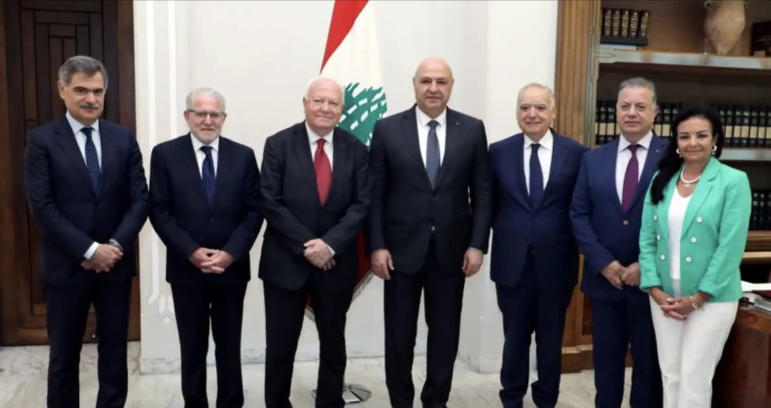 عون يطلب دعم موراتينوس لأكاديمية الحوار