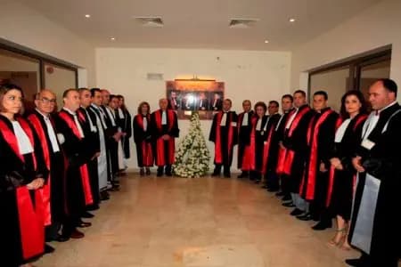 هل يُعلّقُ القضاةُ اعتكافَهم؟ وما هي مطالبهم؟