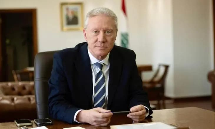 رجي يتلقى تهنئة إسبانيا على قرار حصر السلاح