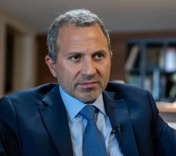 "لا نريد صدامًا داخليًّا".. "التيار" مع تسليم السـ.ـلاح للدولة