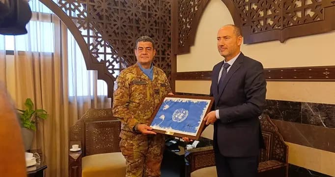 قائد اليونيفيل يزور محافظ الجنوب: مهمتنا مساندة الجيش وحماية الجنوبيين