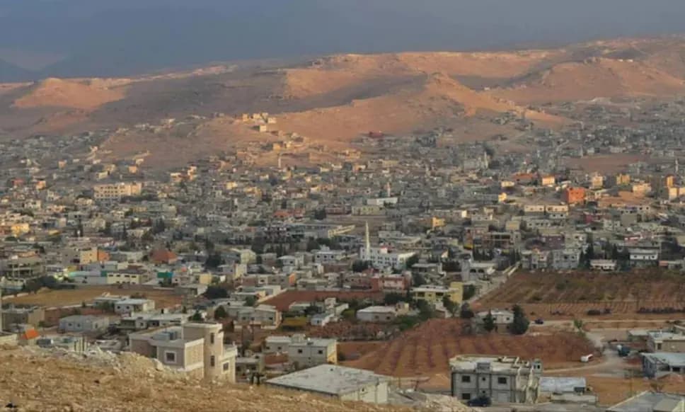 3 جرحى بحادث تدهور بيك أب في عرسال