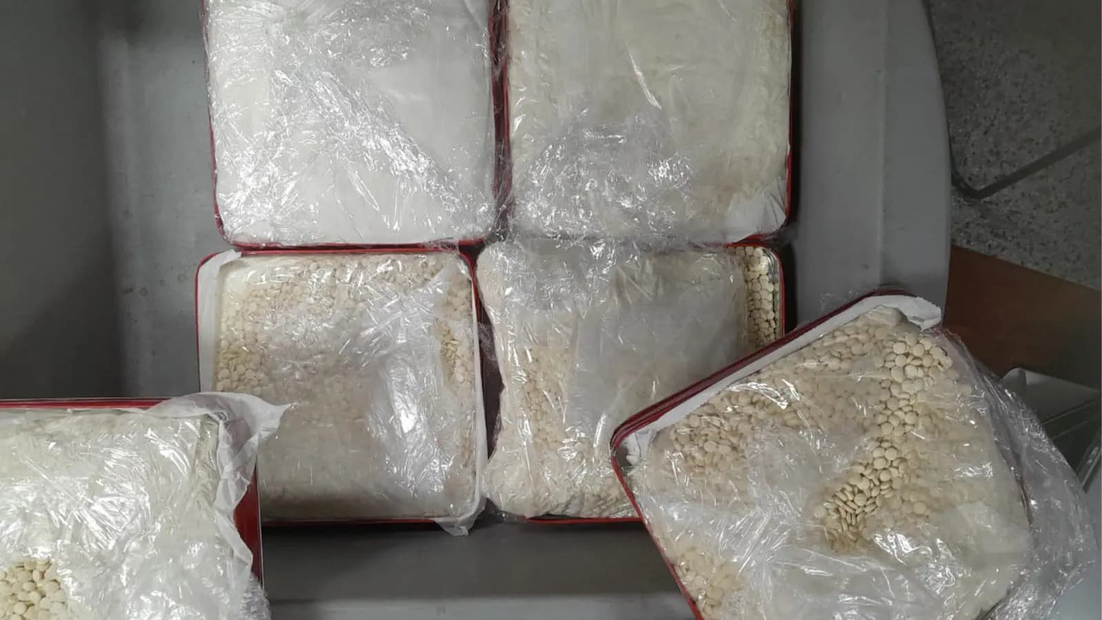 ضبط 15 كلغ كبتاغون في مطار بيروت!