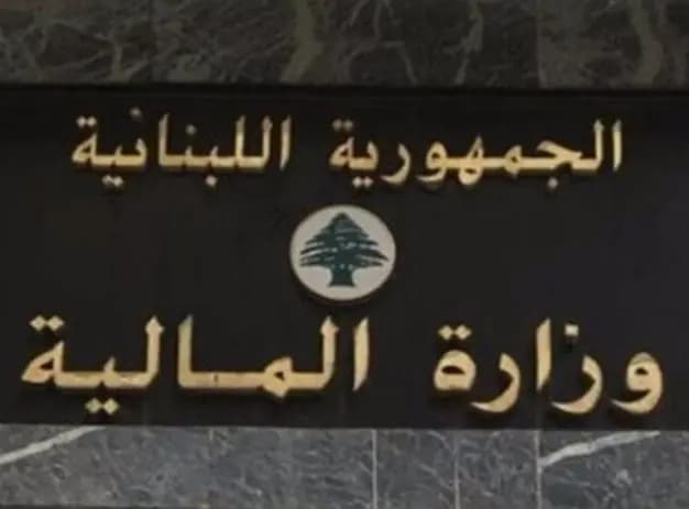 جابر يوقع مشروع مرسوم المنحة للعسكريين