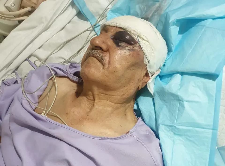 في جب جنين... تسعيني يتعرض للإعتداء!
