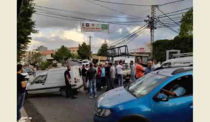 قطع طريق الشوف احتجاجًا على انقطاع المياه