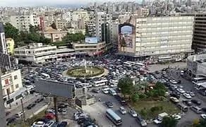 لليوم الرابع على التوالي امرأة تقطع الطريق في طرابلس... ما القصة؟