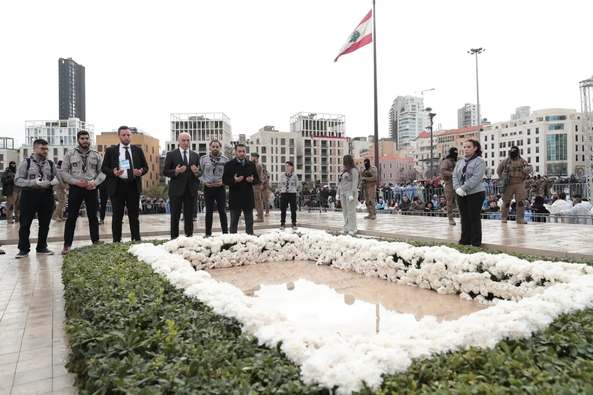 الحجار يزور ضريح الحريري: رجل آمن بلبنان وطن العلم والأمل