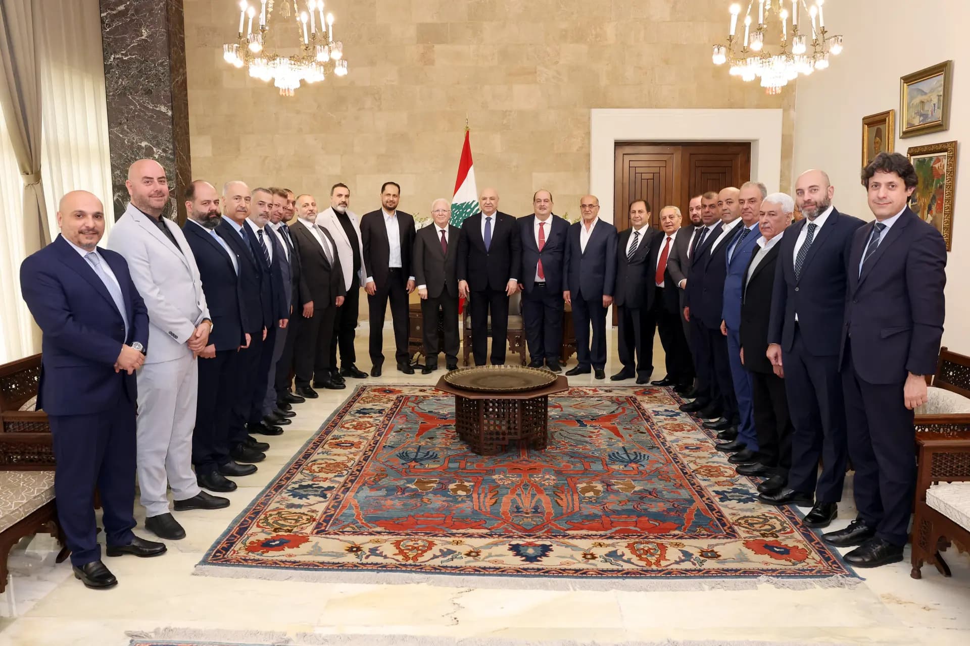 "شريان حيوي".. عون: للإسراع في تأهيل طريق ضهر البيدر