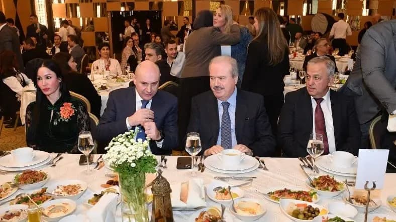 عن الإيرادات العامة والرواتب.. ماذا قال جابر؟